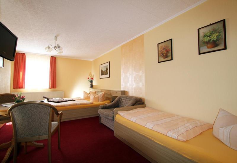 Familienhotel Zur Linde Panschwitz-Kuckau Habitación foto